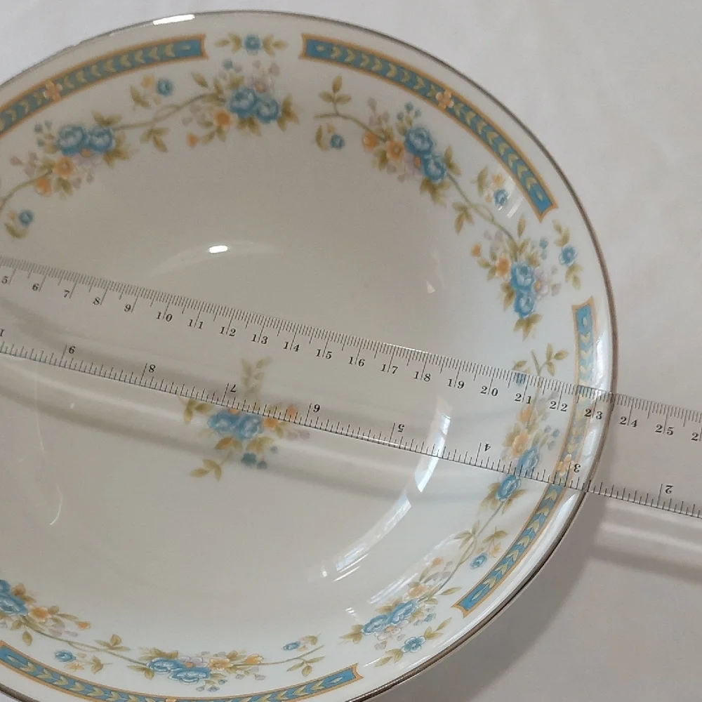 Elegant Floral Porcelain Bowl